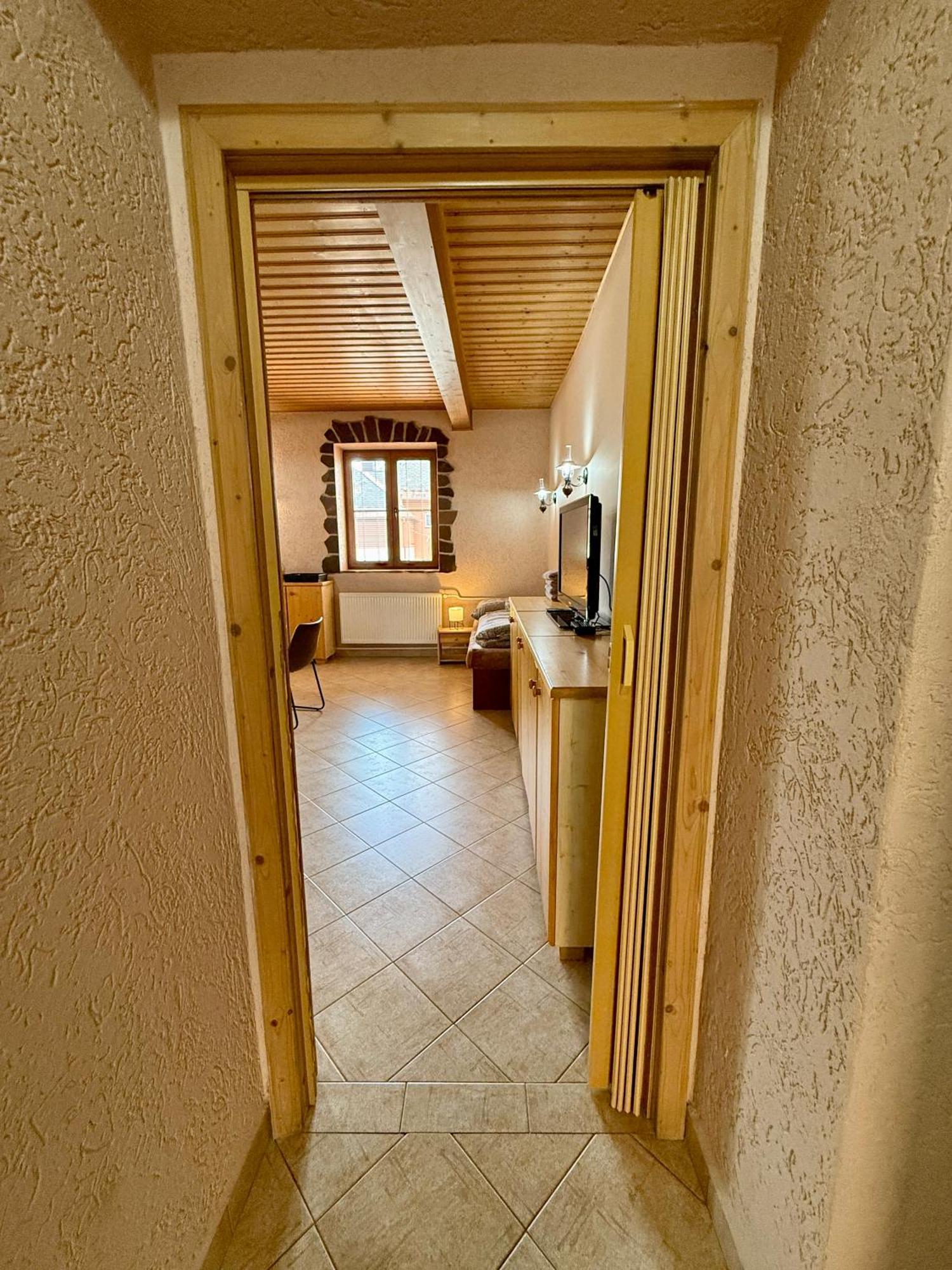 Penzion U Grobiana Lenora Exteriér fotografie